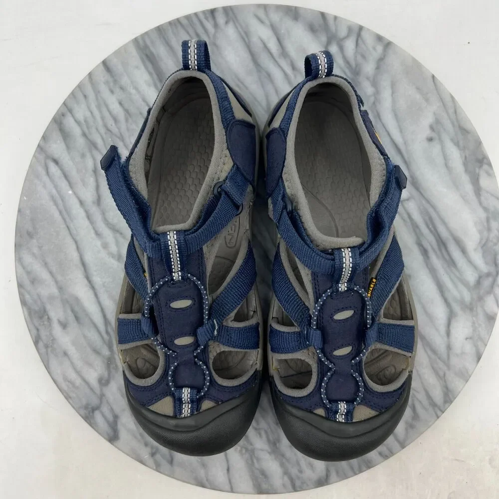 Keen Sandals Youth Kids 4 Blue Slip On Sling Back Bungee Cord Water Beach